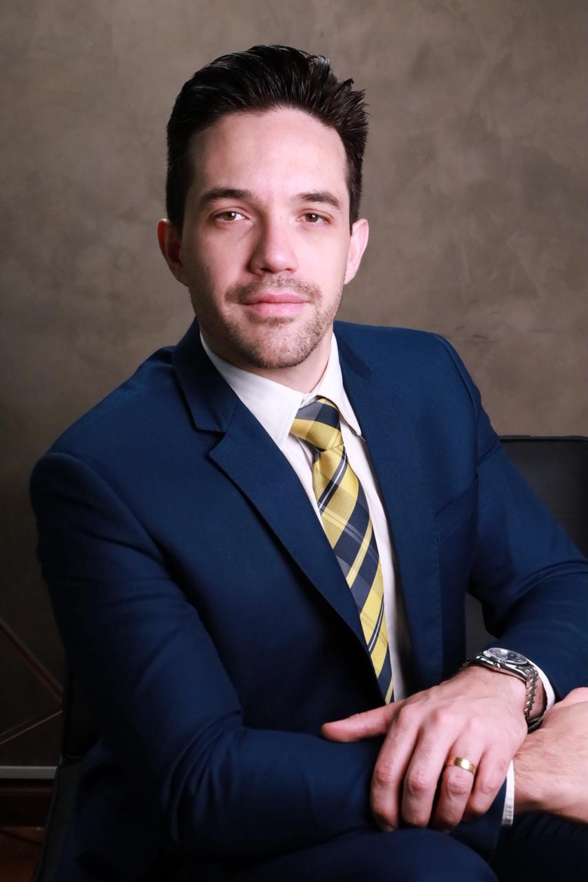 Dr. Rômulo Carneiro